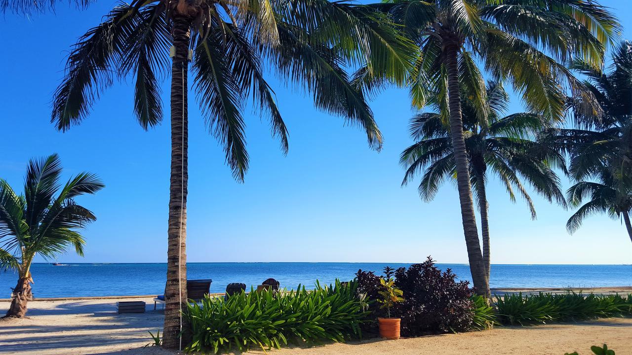 Tres Cocos Resort San Pedro  Eksteriør bilde